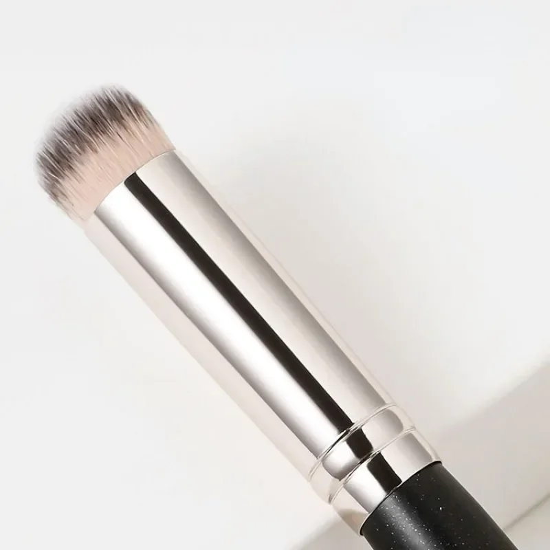 Fondöten Kapatıcı Fırçası Prem - Huda Beauty Makeup Brush Set incelemesi ve fiyatı