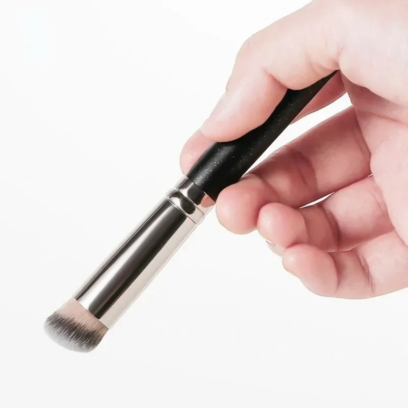 Fondöten Kapatıcı Fırçası Prem - Huda Beauty Makeup Brush Set incelemesi ve fiyatı